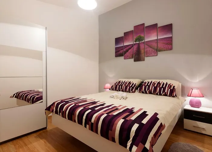 Judita * Ζαντάρ